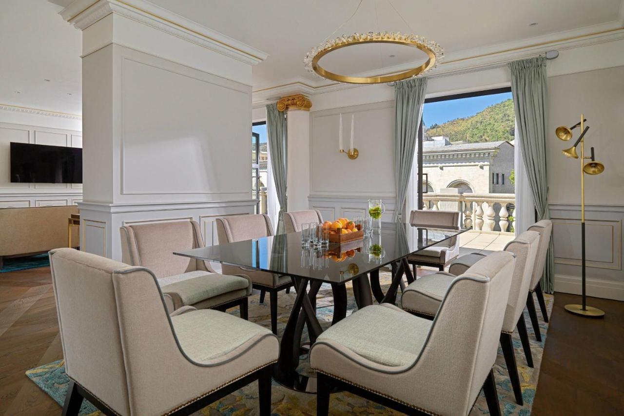 Tbilisi Marriott Hotel Bagian luar foto