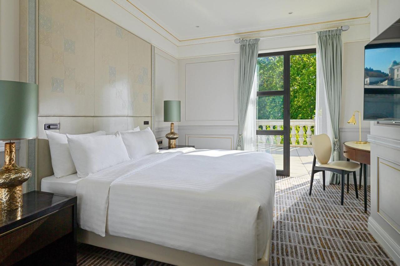 Tbilisi Marriott Hotel Bagian luar foto