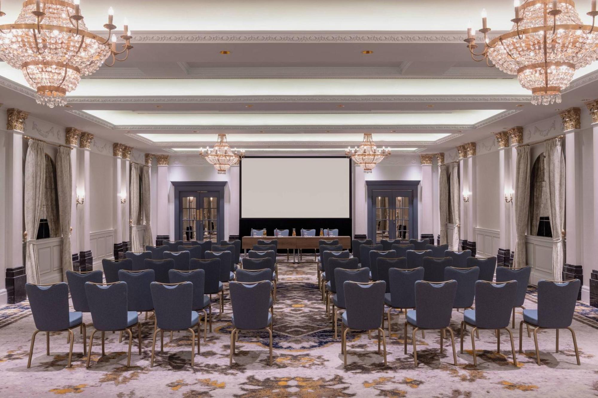 Tbilisi Marriott Hotel Bagian luar foto