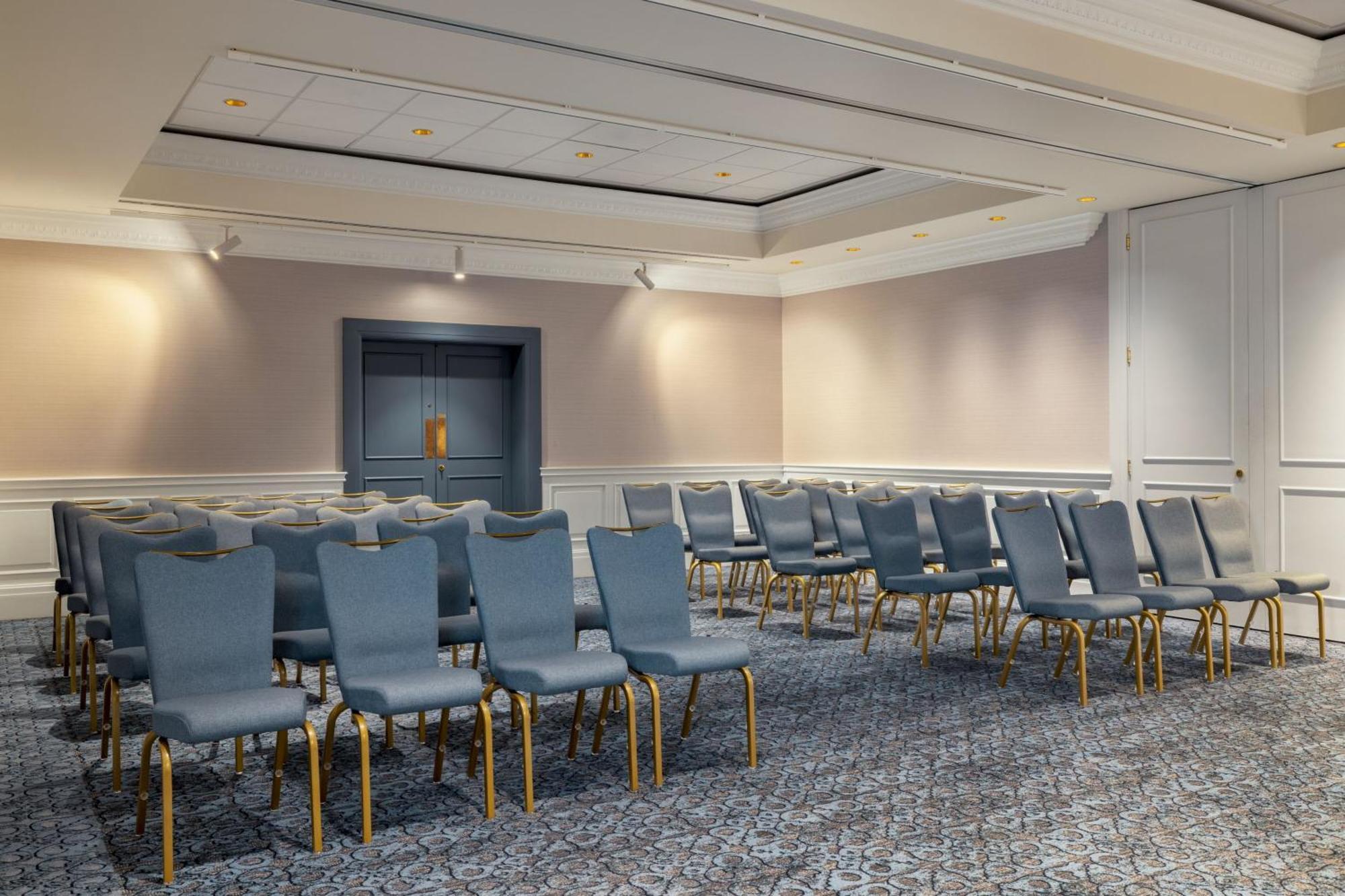 Tbilisi Marriott Hotel Bagian luar foto