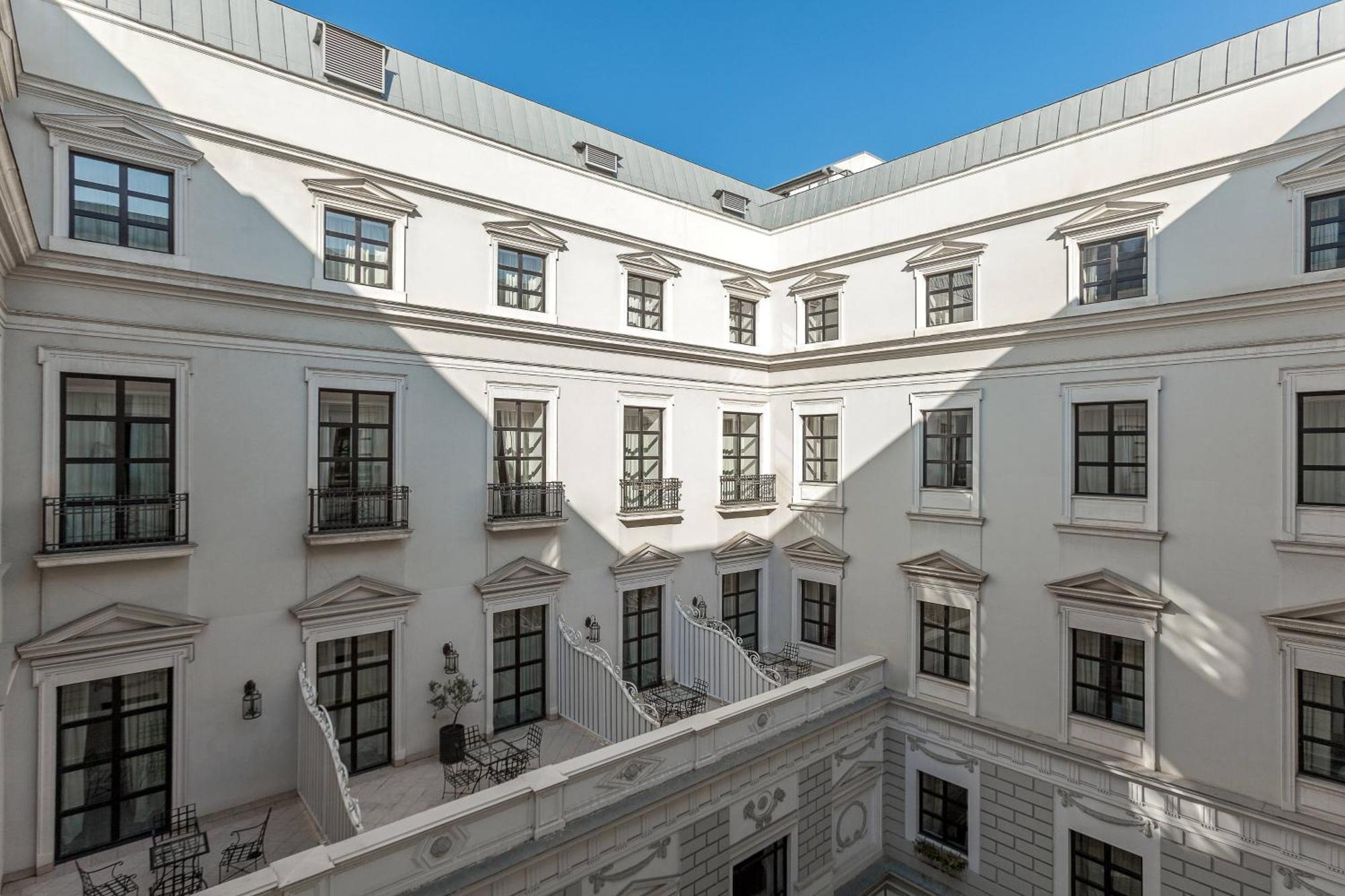 Tbilisi Marriott Hotel Bagian luar foto